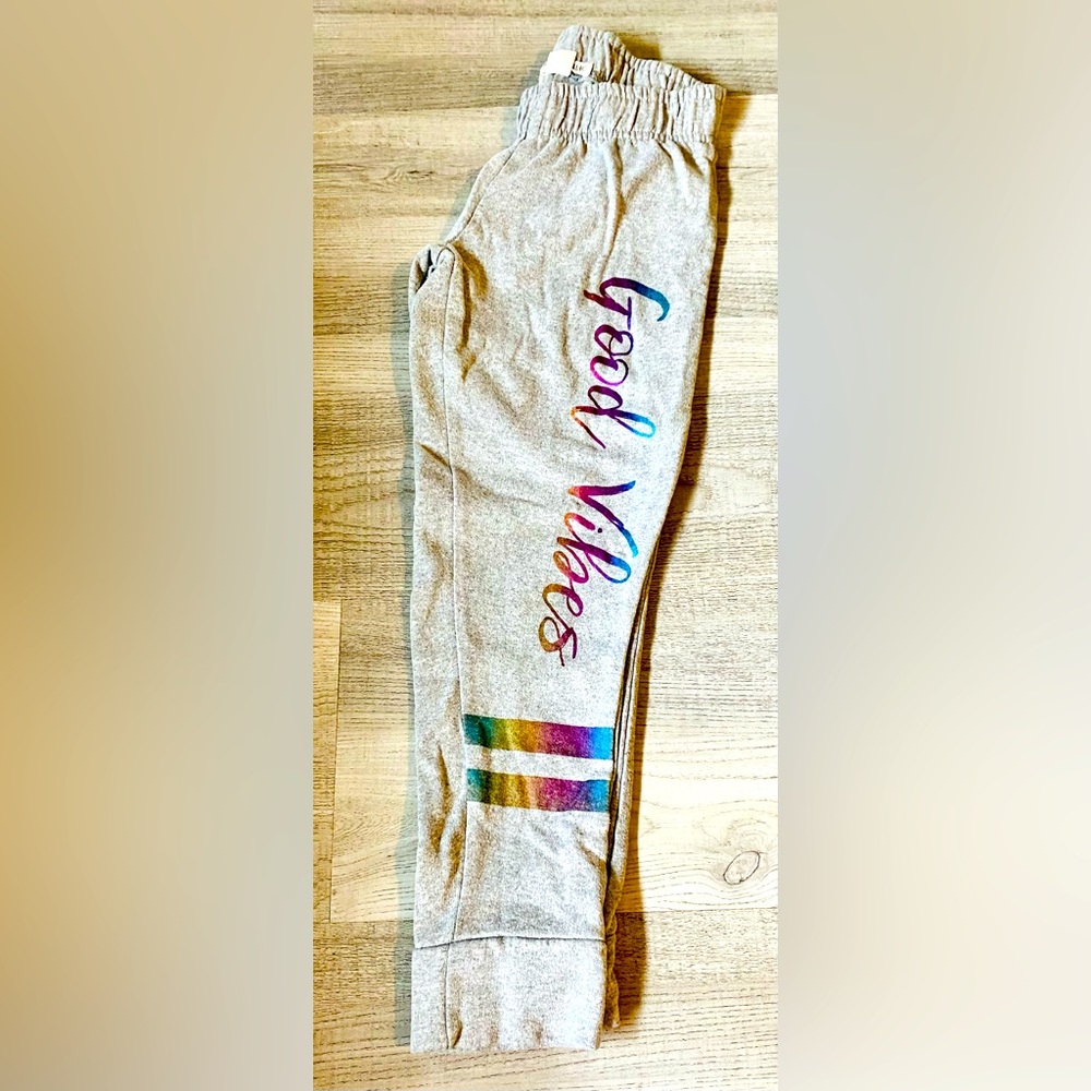 Love Republic Good Vibes Metallic Rainbow Graphic Jogger. Size 7/8. Color Gray.
